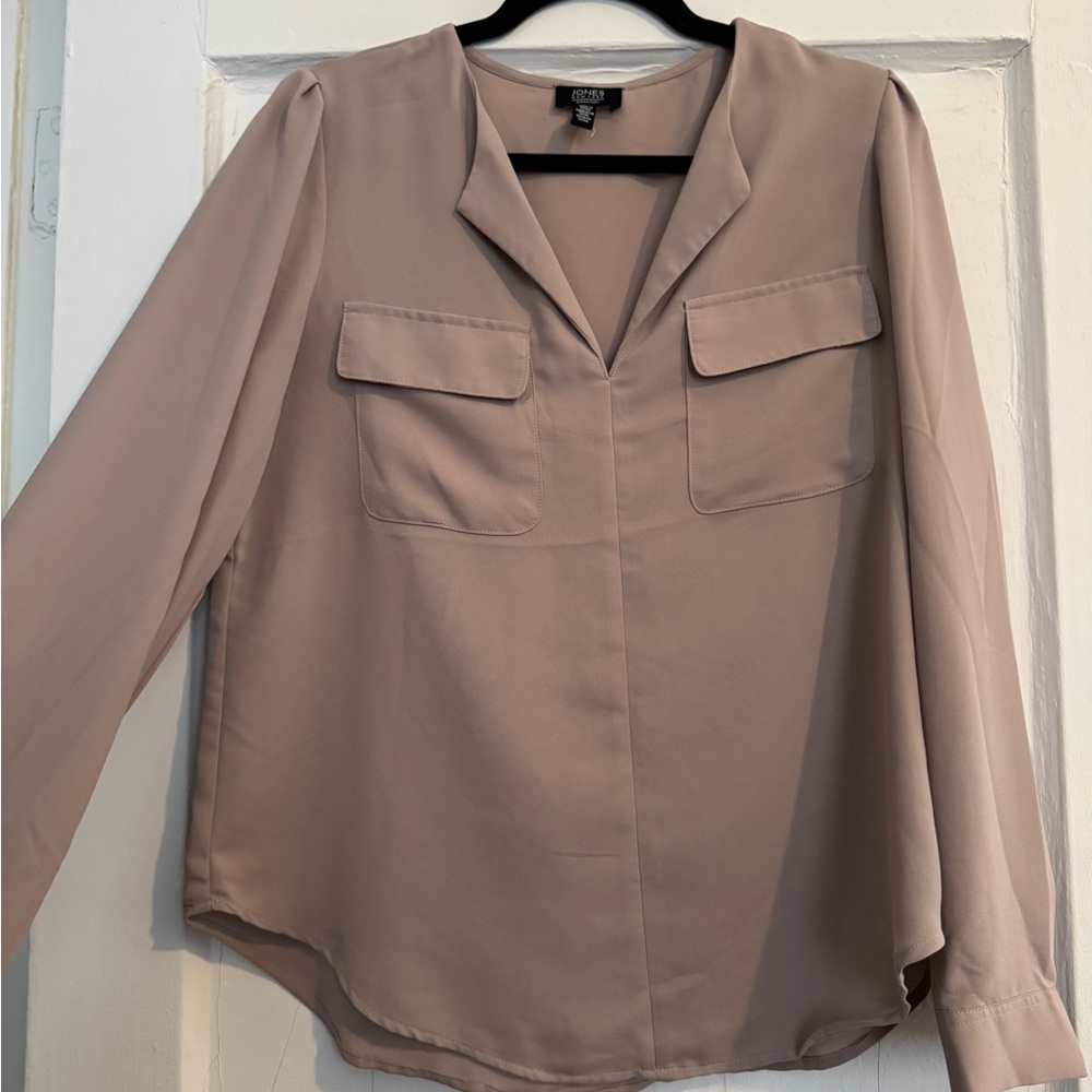 Jones New York Tan Long Sleeve Blouse with Notched Collar